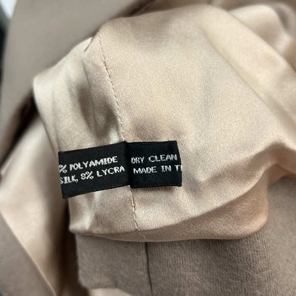 Marios Schwab taupe wool mink dress with laser cut detail bodice - Picture 6 of 6